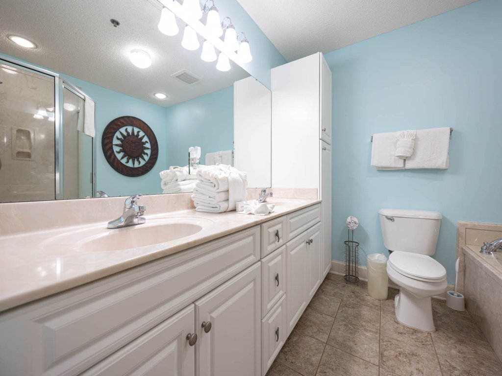 Phoenix IX 607 Vacation Rental in Orange Beach - RedAwning