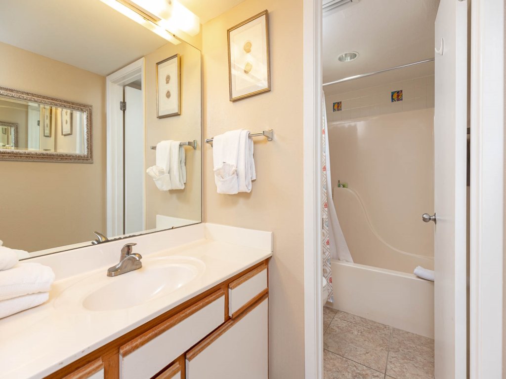Phoenix VII 7708 Vacation Rental in Orange Beach - RedAwning