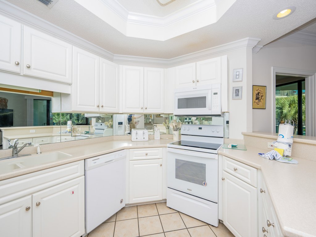 Phoenix on the Bay 1213 Vacation Rental in Orange Beach - RedAwning