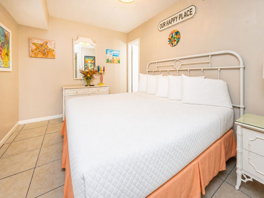 Island Winds East 703 Vacation Rental in Gulf Shores - RedAwning