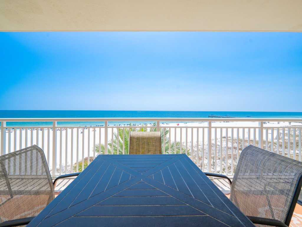 Admiral's Quarters 402 Vacation Rental in Orange Beach - RedAwning