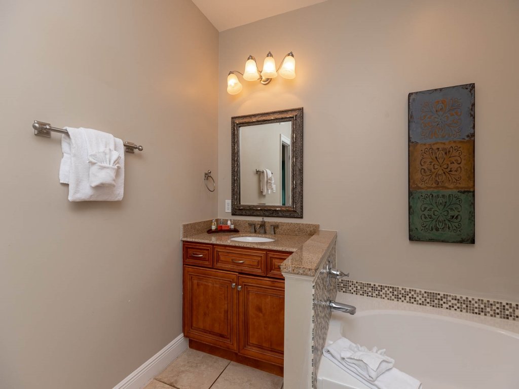 WindSwept Vacation Rental in Orange Beach - RedAwning