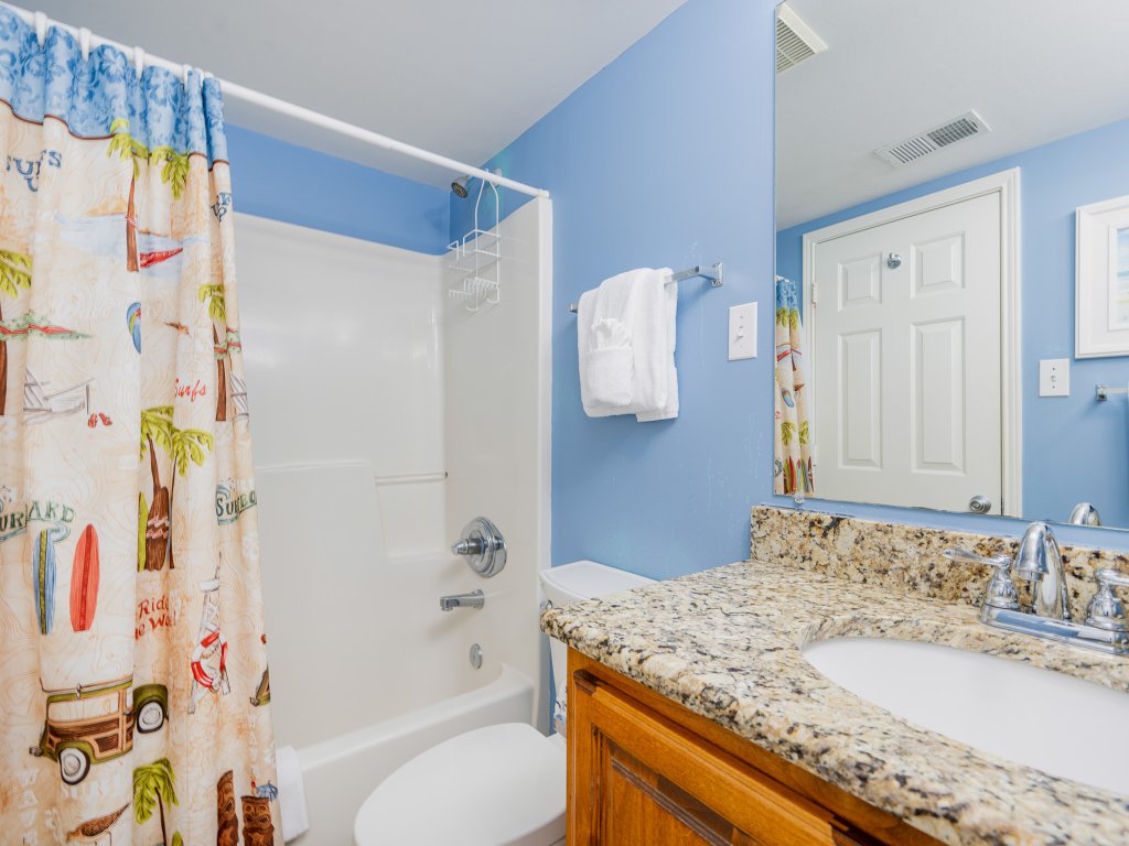 Tradewinds 1005 Vacation Rental in Orange Beach - RedAwning