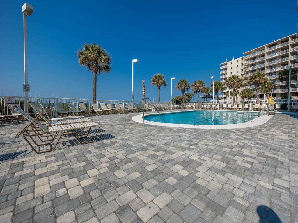 Tradewinds 1005 Vacation Rental in Orange Beach - RedAwning