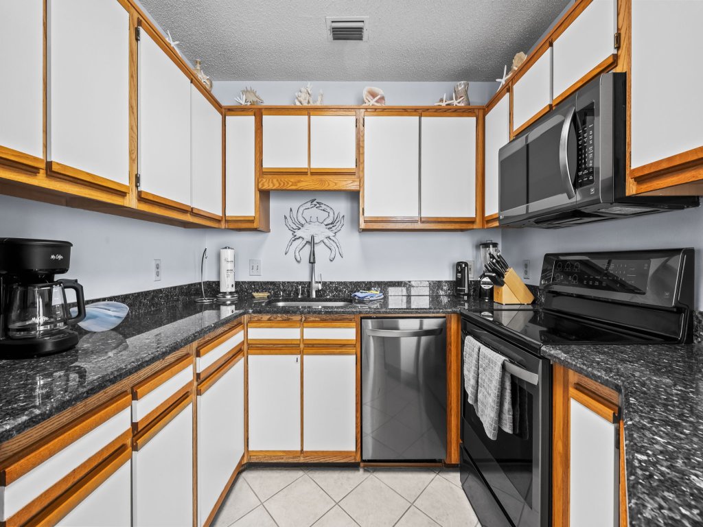 Phoenix East 1205 Vacation Rental in Orange Beach - RedAwning