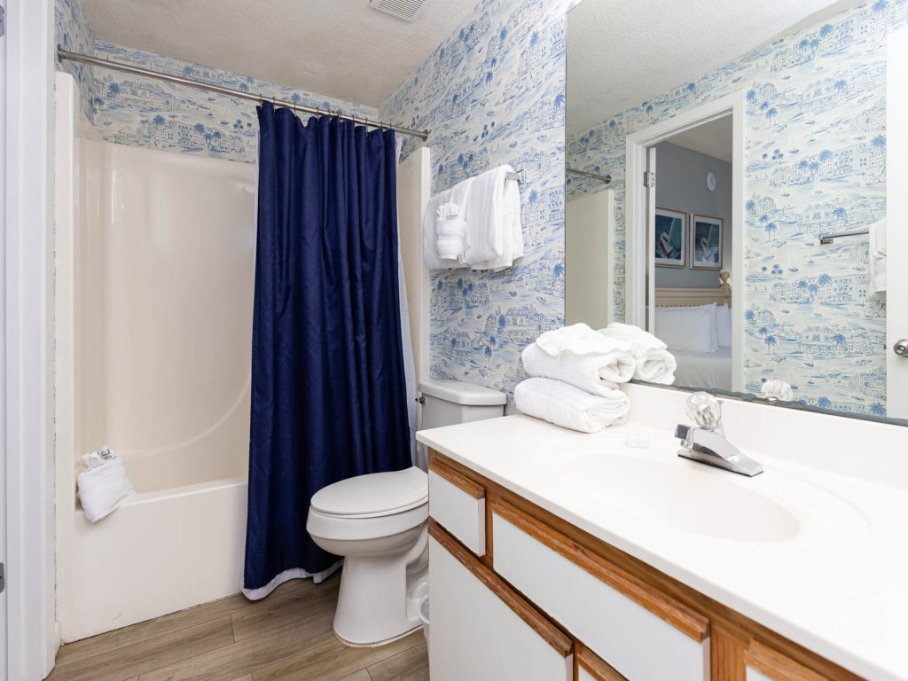 Phoenix X 205 Vacation Rental in Orange Beach - RedAwning