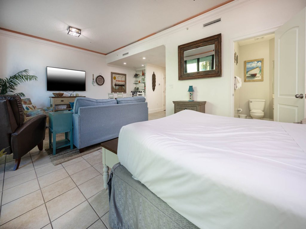 Phoenix on the Bay 1121 Vacation Rental in Orange Beach - RedAwning
