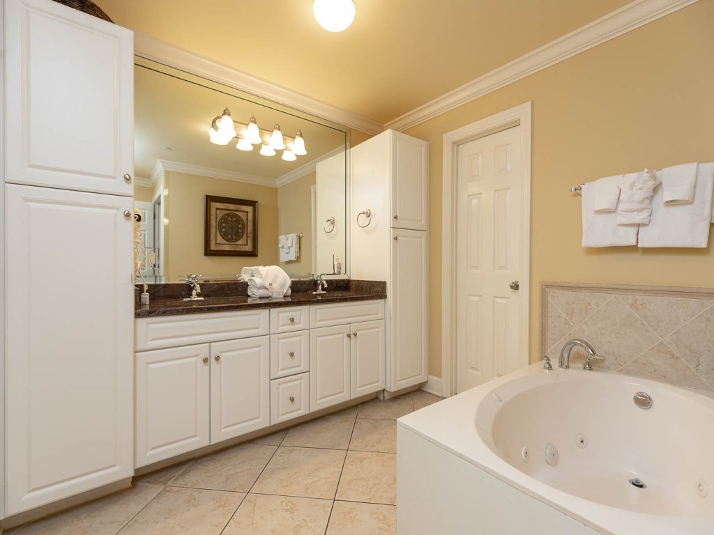 Phoenix West 2505 Vacation Rental in Orange Beach - RedAwning