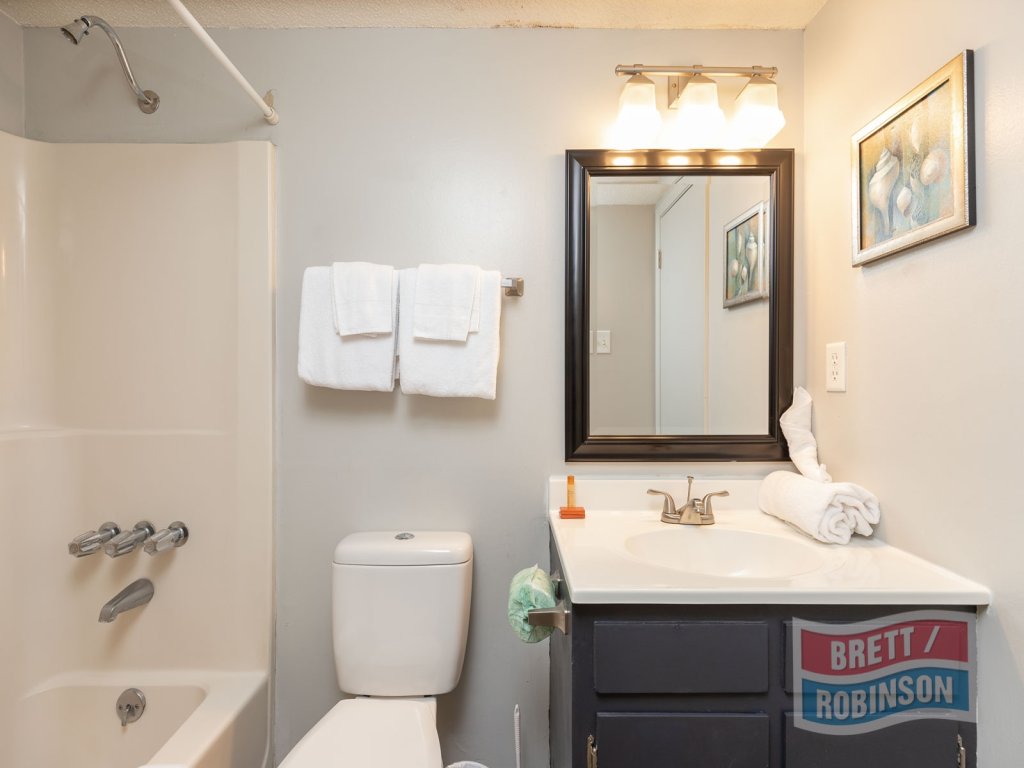 Regency Apartments 8 RegA Vacation Rental in Gulf Shores - RedAwning