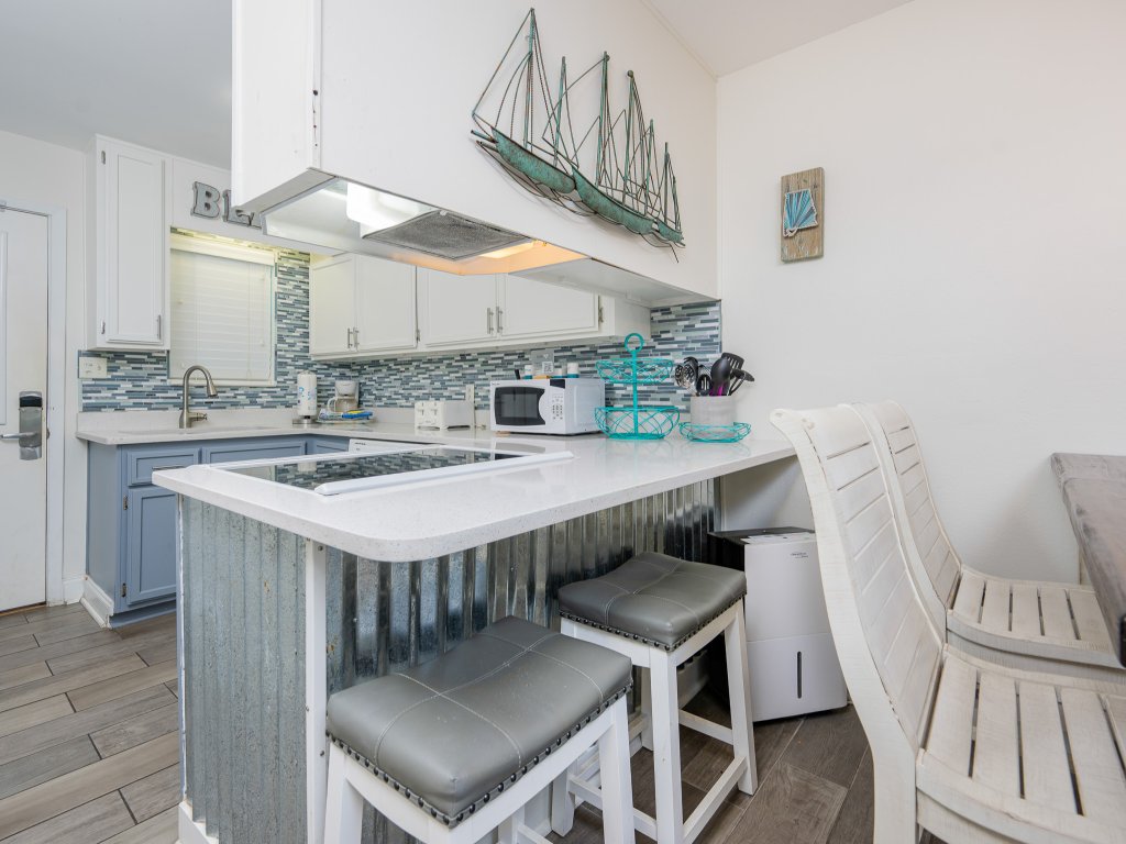 Harbor House B19 Vacation Rental in Gulf Shores - RedAwning