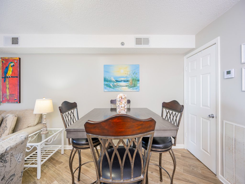 Tradewinds 706 Vacation Rental in Orange Beach - RedAwning