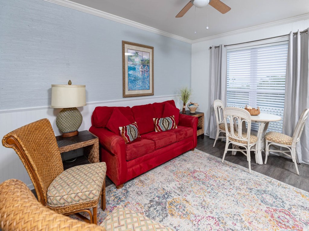 Surf Rider 3 Vacation Rental in Gulf Shores - RedAwning