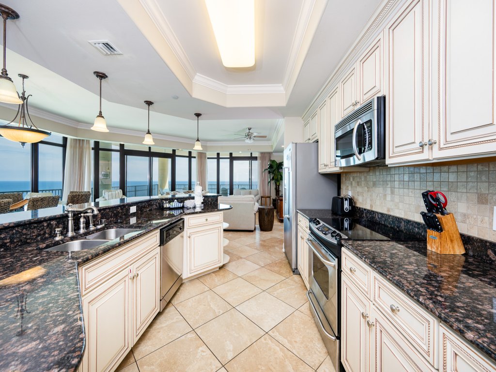 Phoenix West 2209 Vacation Rental in Orange Beach - RedAwning
