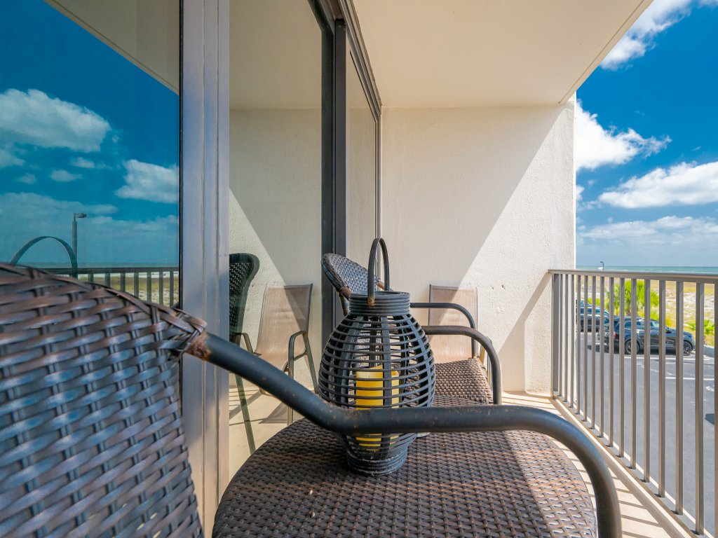 Island Winds West 174 Vacation Rental in Gulf Shores - RedAwning