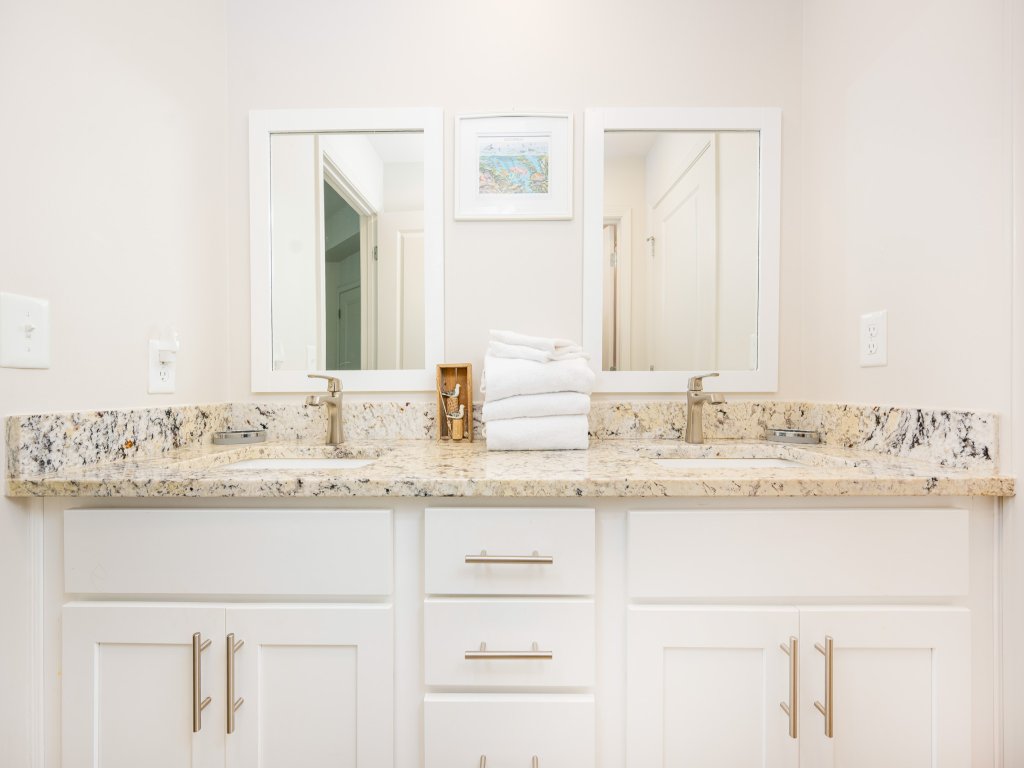 Sea Glass 305 Vacation Rental in Gulf Shores - RedAwning