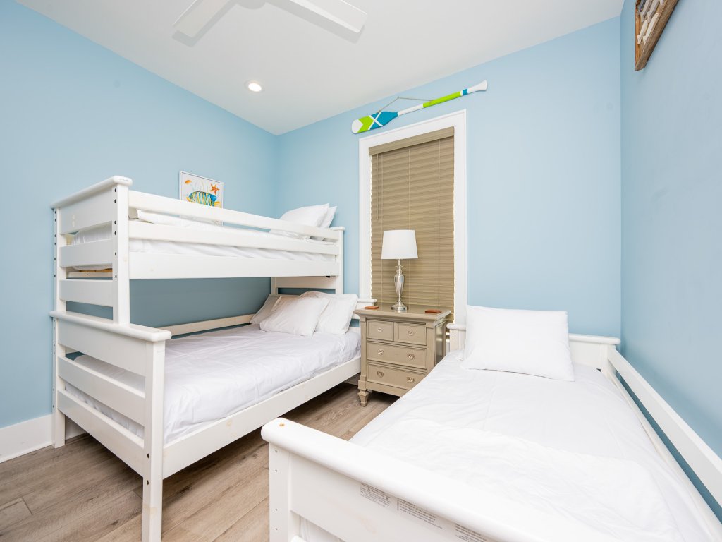 West Side Cottages U Vacation Rental in Gulf Shores - RedAwning