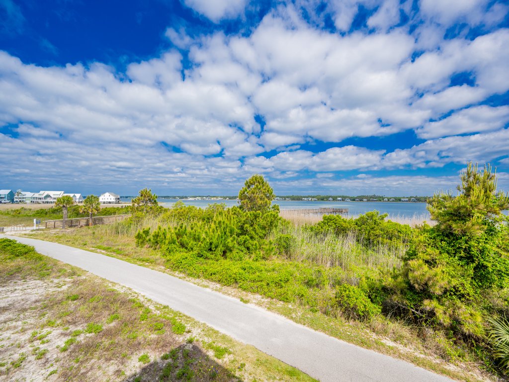 West Side Cottages U Vacation Rental in Gulf Shores - RedAwning