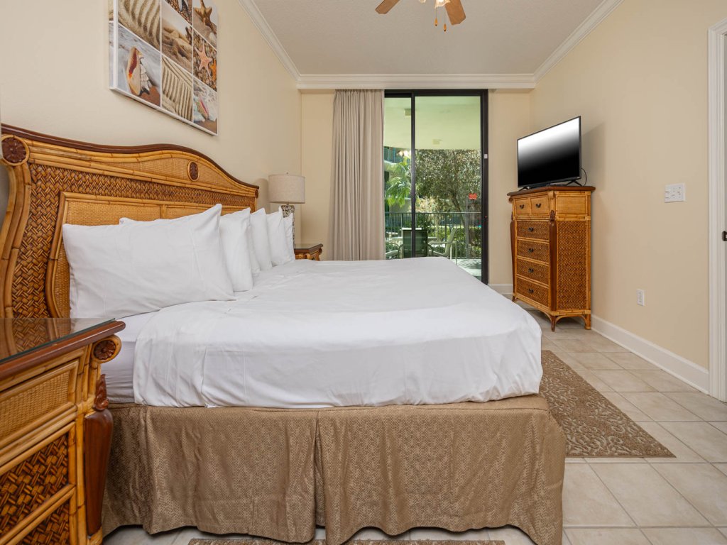 Phoenix on the Bay 1117 Vacation Rental in Orange Beach - RedAwning