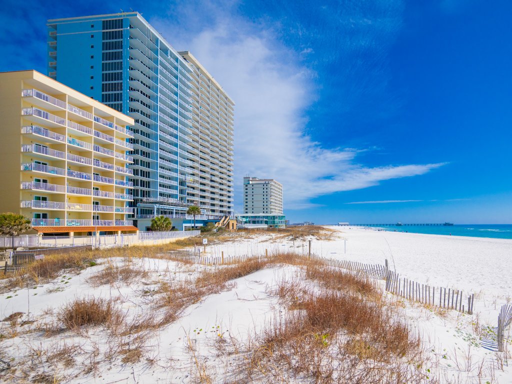 Clearwater 2D Vacation Rental in Gulf Shores - RedAwning
