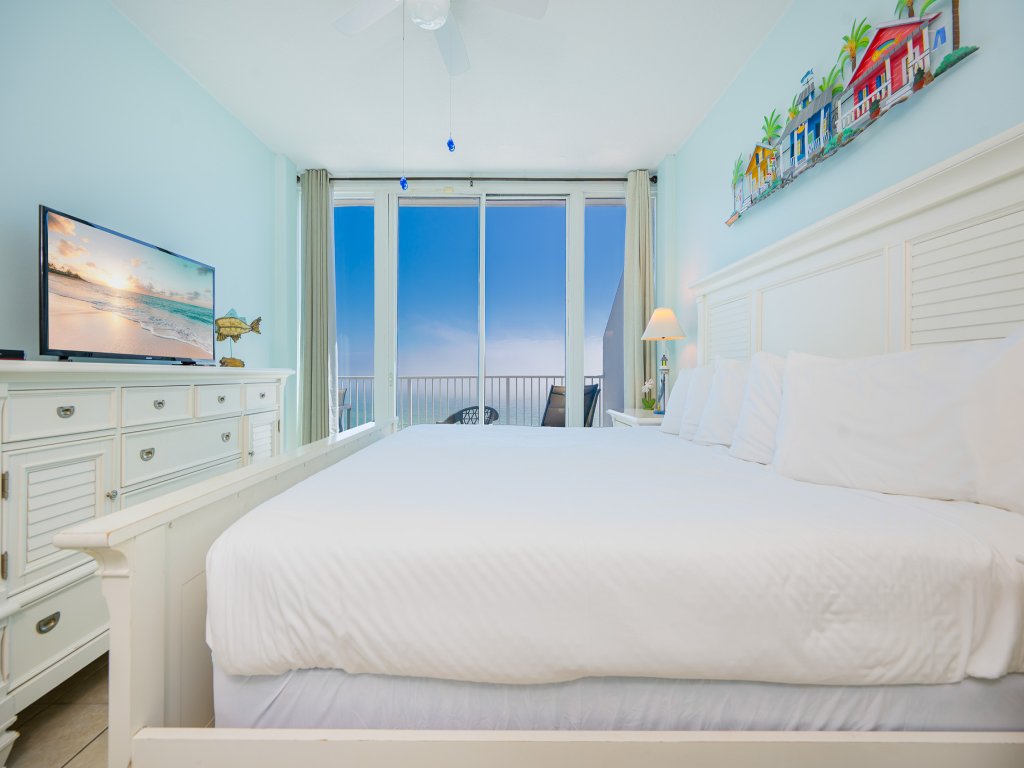 Lighthouse 1417 Vacation Rental in Gulf Shores - RedAwning