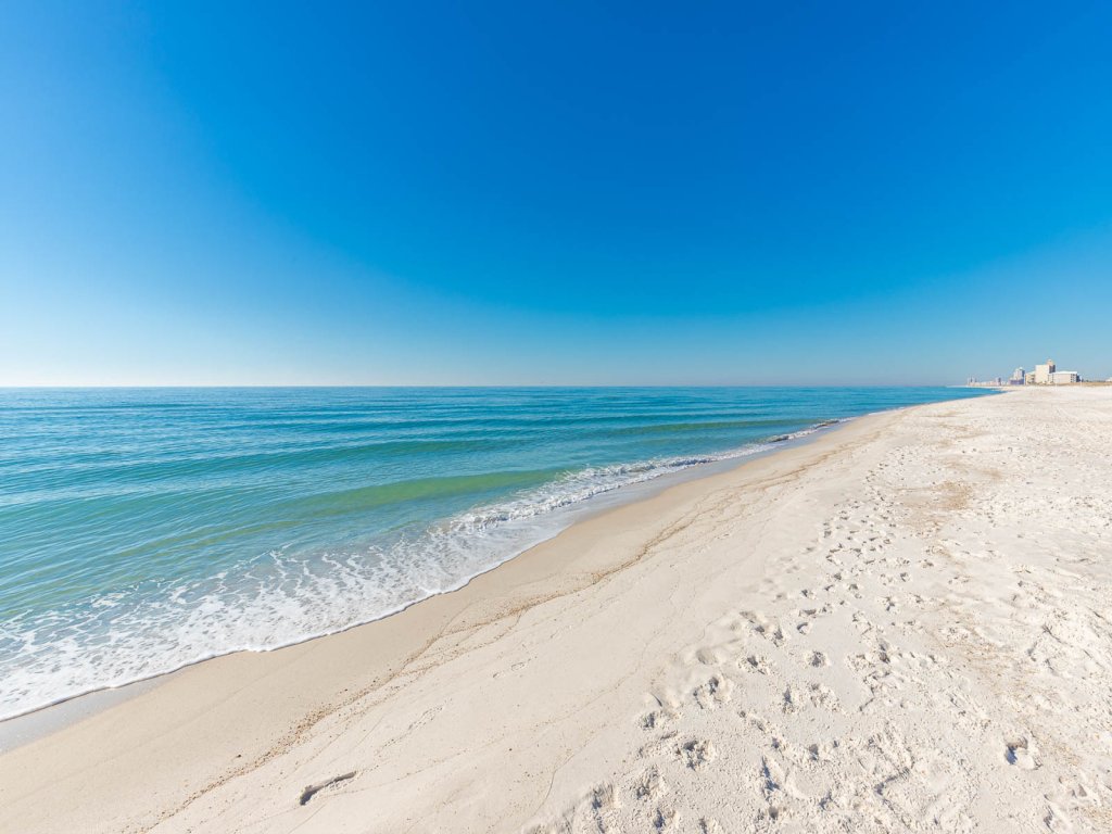 Phoenix X 410 Vacation Rental in Orange Beach - RedAwning