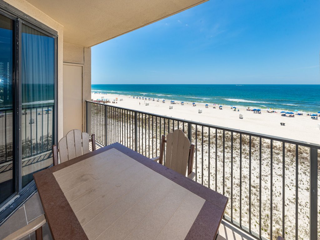 Phoenix X 415 Vacation Rental in Orange Beach - RedAwning