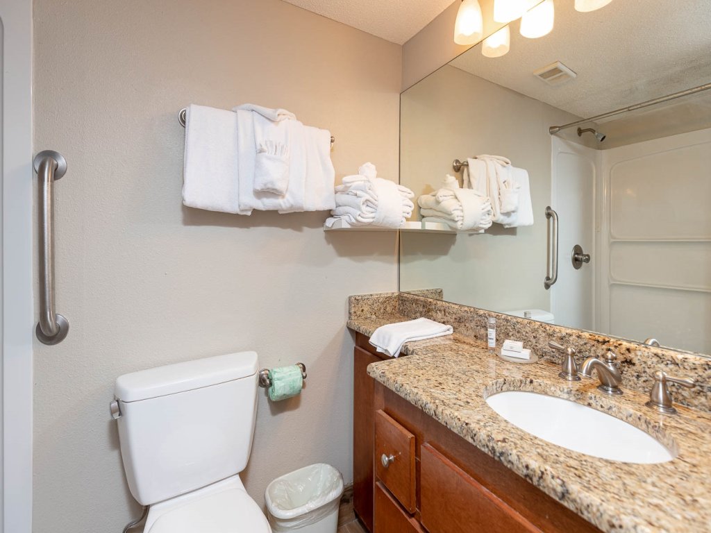 Phoenix III 3021 Vacation Rental in Orange Beach - RedAwning