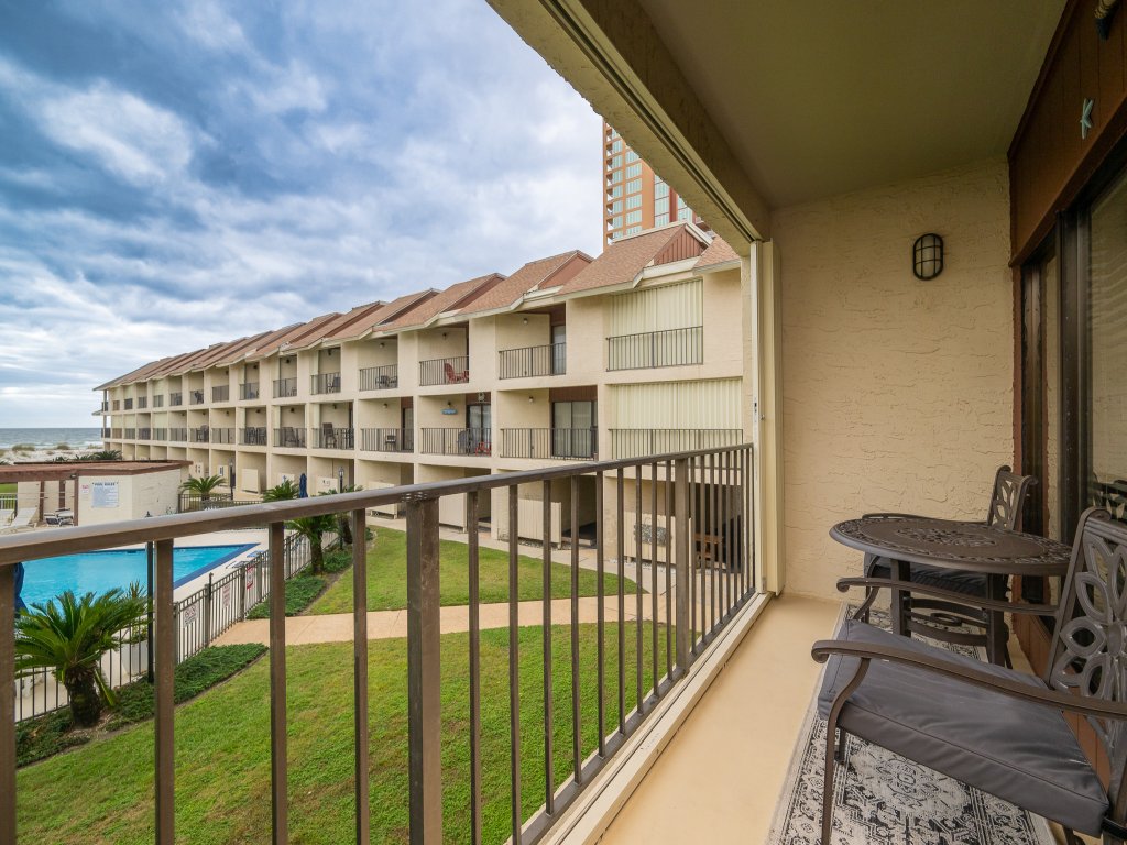 Gulf Side Townhomes 20 Vacation Rental in Gulf Shores - RedAwning