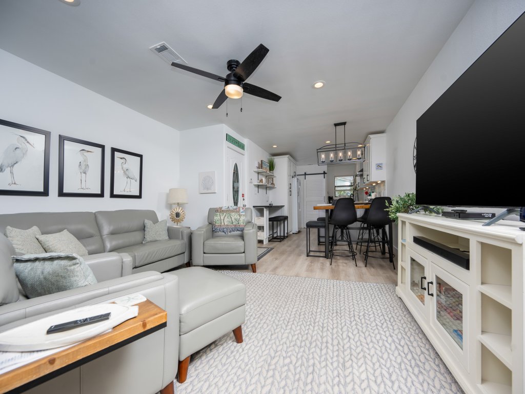 Gulf Side Townhomes 20 Vacation Rental in Gulf Shores - RedAwning