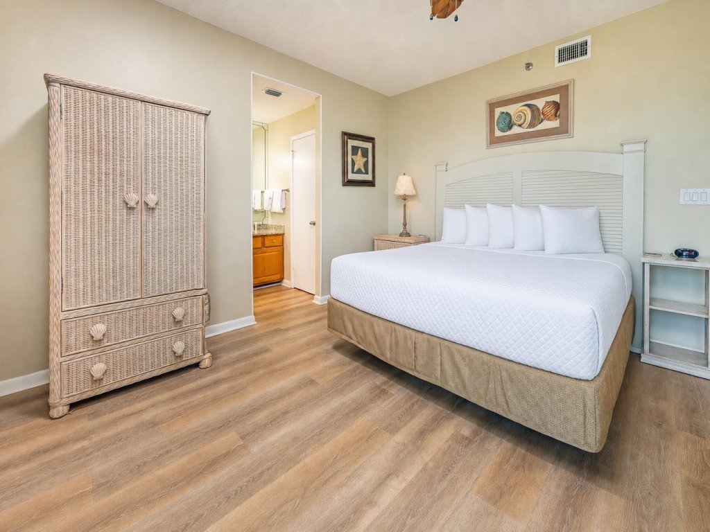 Phoenix East 1111 Vacation Rental in Orange Beach - RedAwning