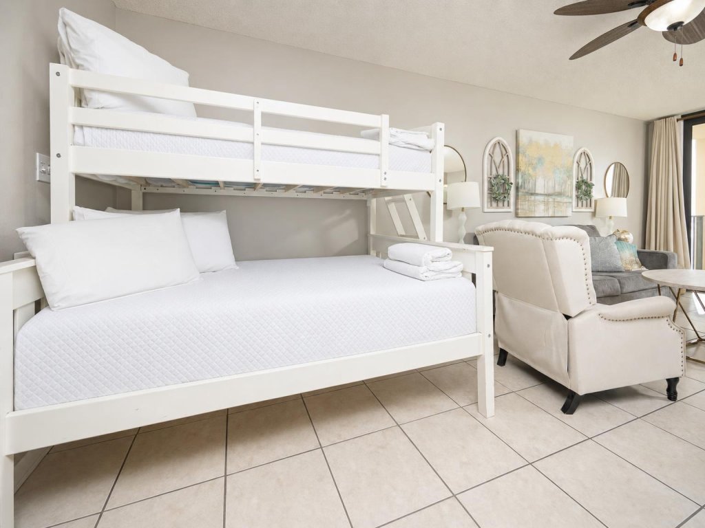 Phoenix East 2 2092 Vacation Rental in Orange Beach - RedAwning