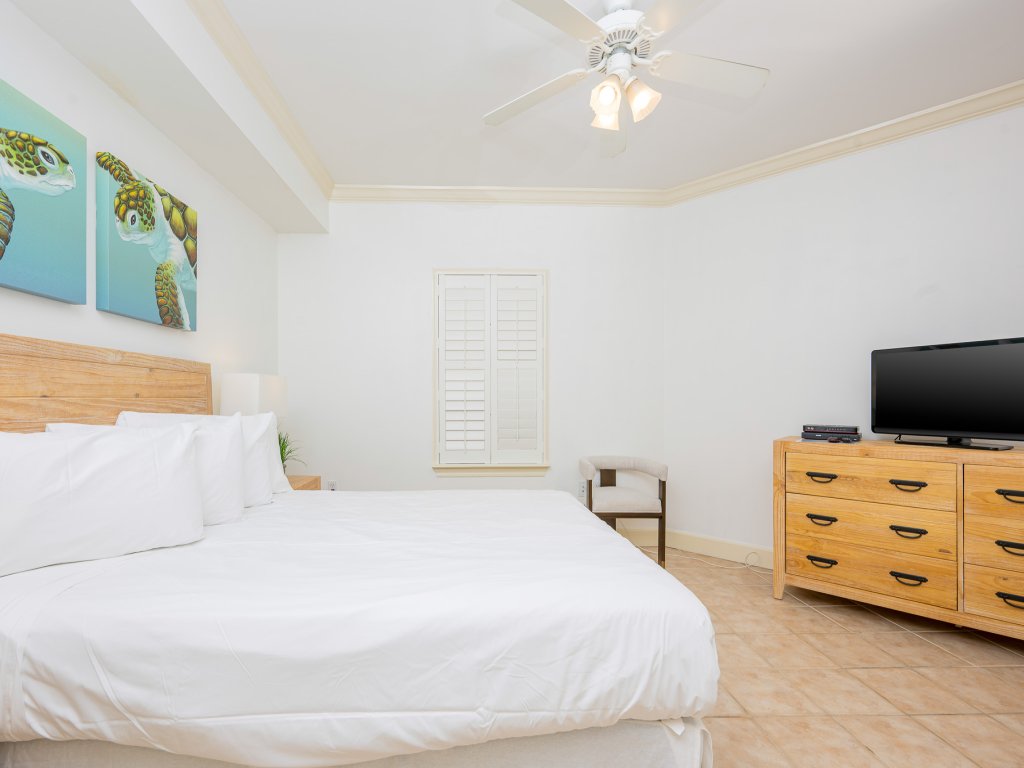 Phoenix on the Bay 1524 Vacation Rental in Orange Beach - RedAwning