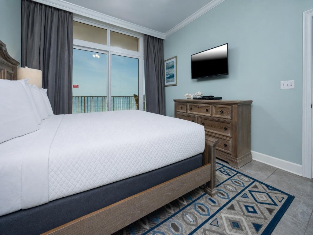 Phoenix Gulf Shores 702 Vacation Rental in Gulf Shores - RedAwning