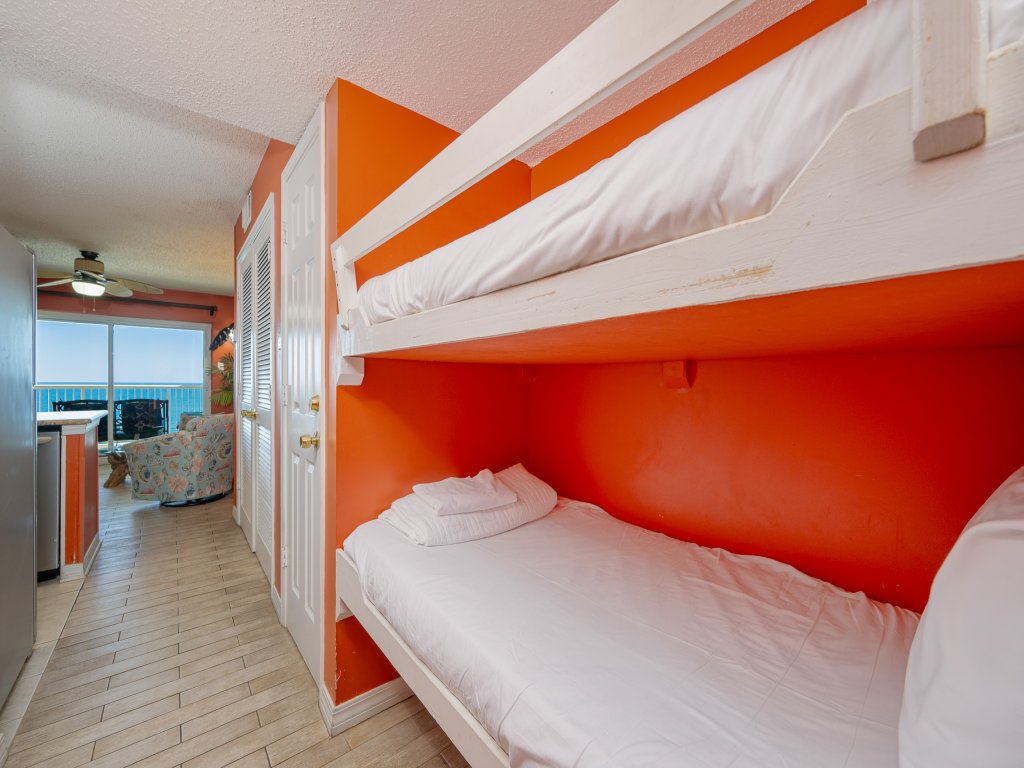 Royal Palms 1107 Vacation Rental in Gulf Shores - RedAwning