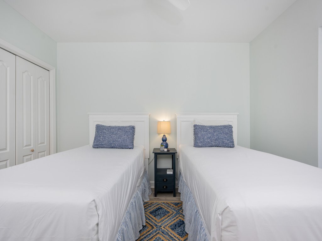 Phoenix X 1013 Vacation Rental in Orange Beach - RedAwning