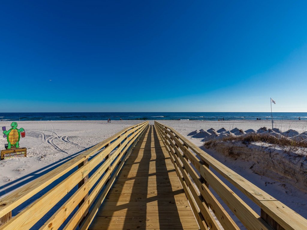 Grand Caribbean 323 Vacation Rental in Orange Beach - RedAwning