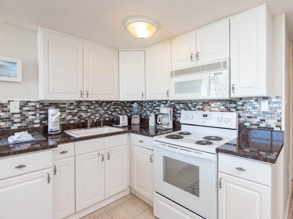 Gulf Shores Surf & Racquet 605A Vacation Rental in Gulf Shores - RedAwning