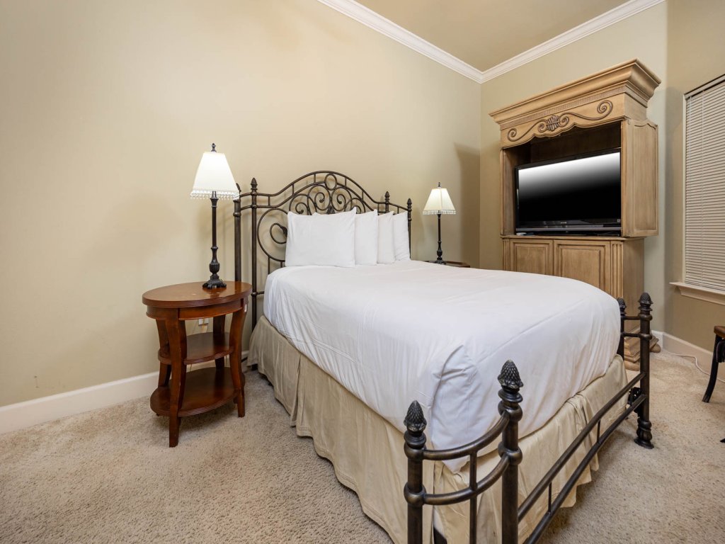 Phoenix West 1903 Vacation Rental in Orange Beach - RedAwning