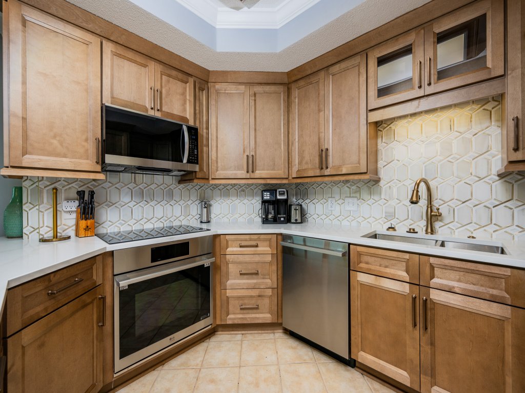 Phoenix on the Bay 1428 Vacation Rental in Orange Beach - RedAwning