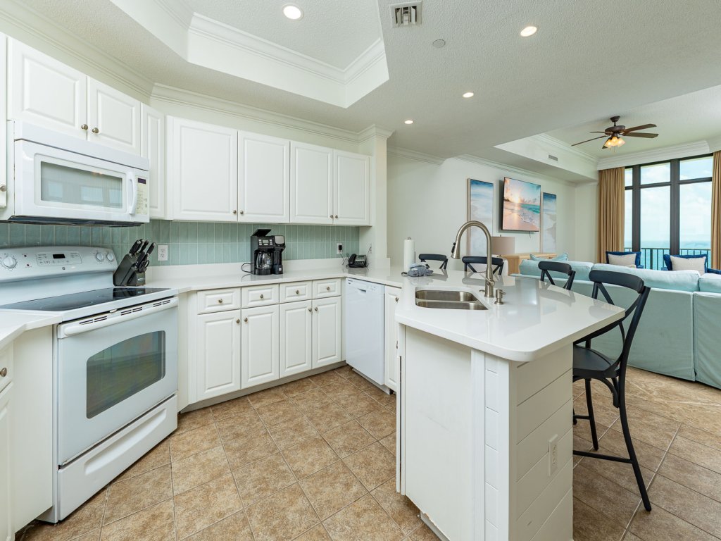 Phoenix West 1602 Vacation Rental in Orange Beach - RedAwning