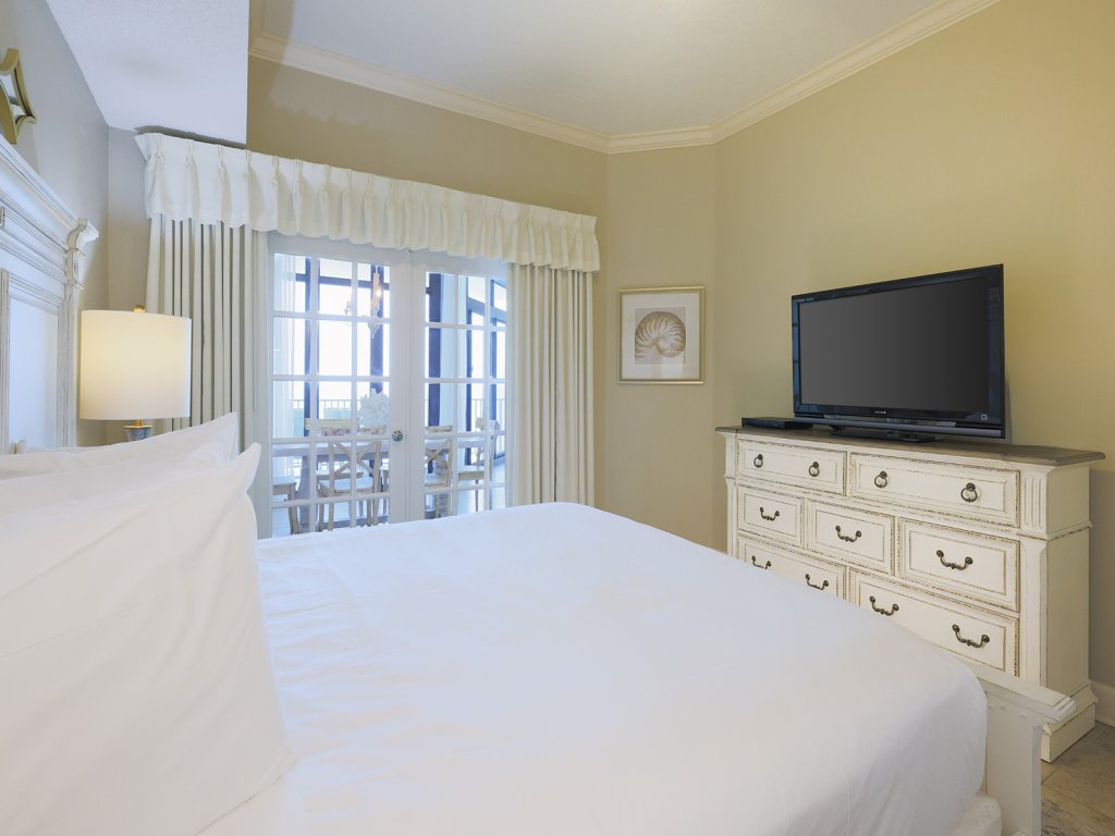 Phoenix West 2208 Vacation Rental in Orange Beach - RedAwning