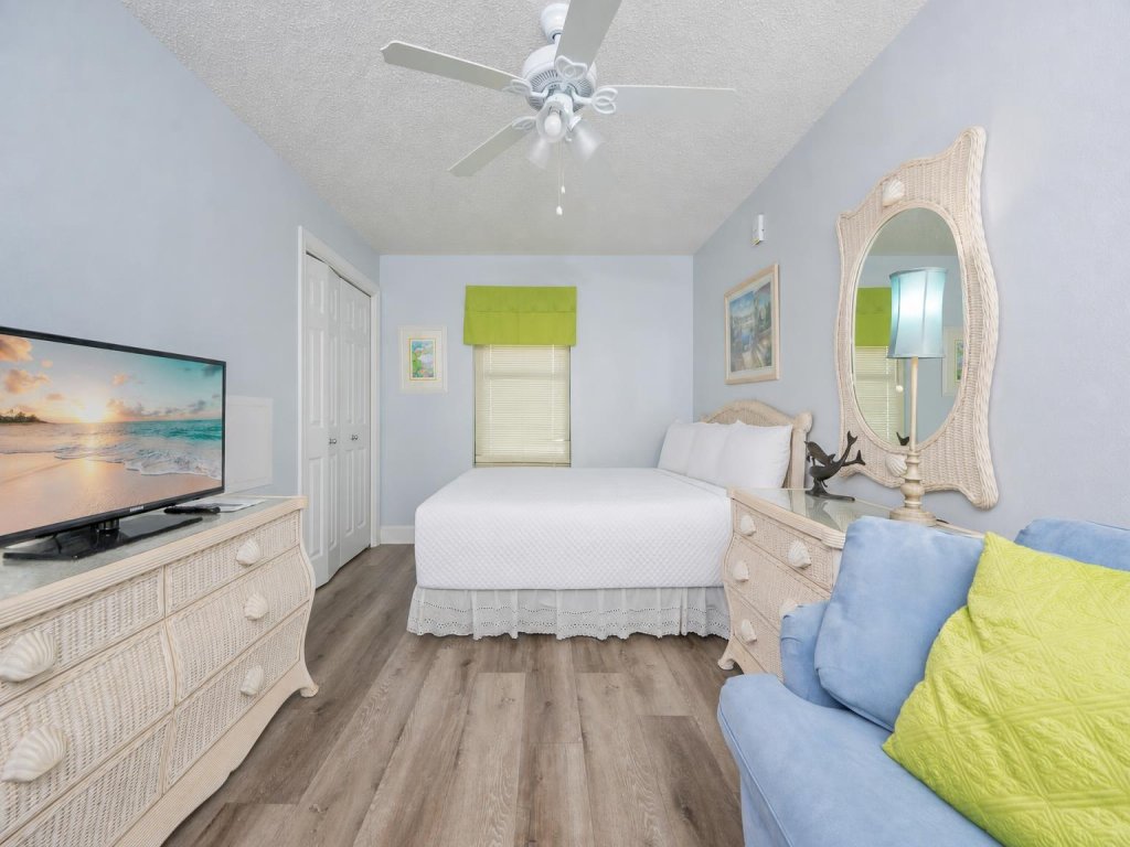Phoenix VII 7612 Vacation Rental in Orange Beach - RedAwning
