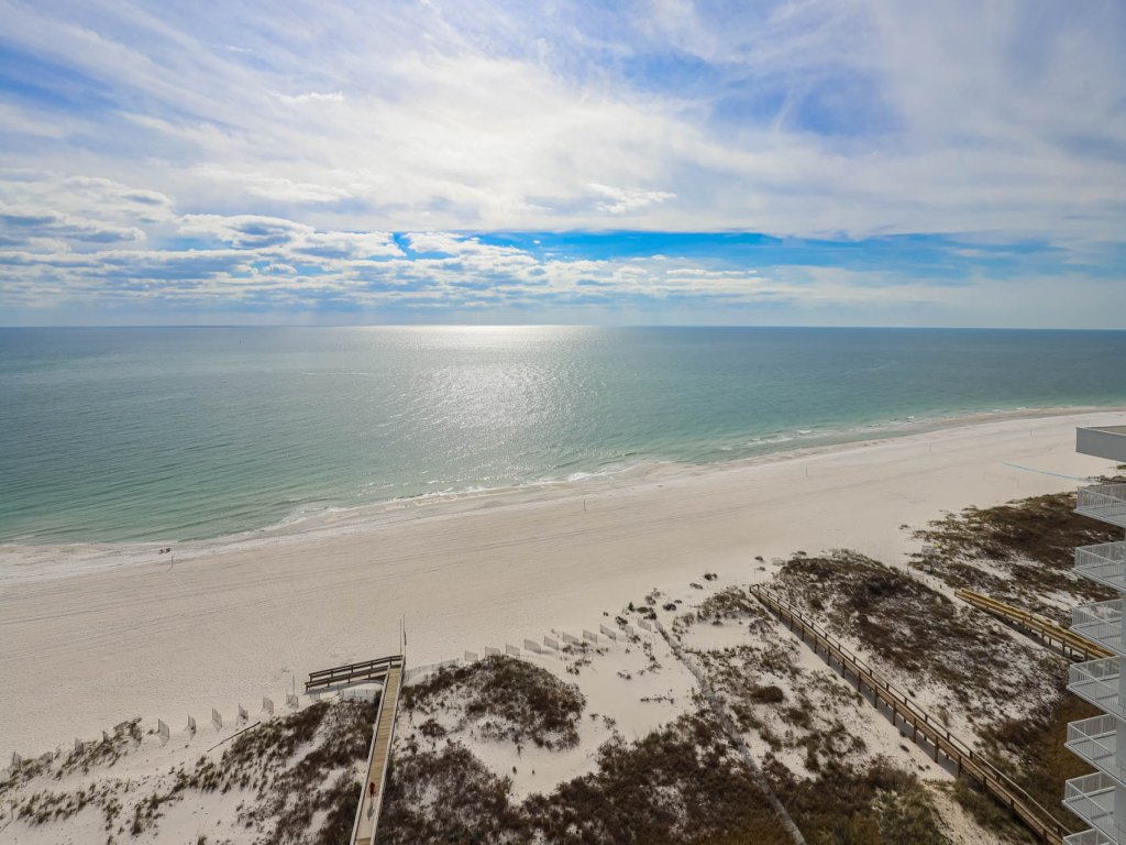 Phoenix East 1504 Vacation Rental in Orange Beach - RedAwning