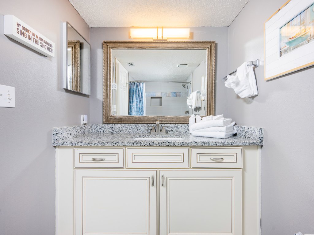 Phoenix VI 6910 Vacation Rental in Orange Beach - RedAwning