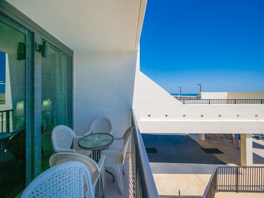Island Winds West 178 Vacation Rental in Gulf Shores - RedAwning