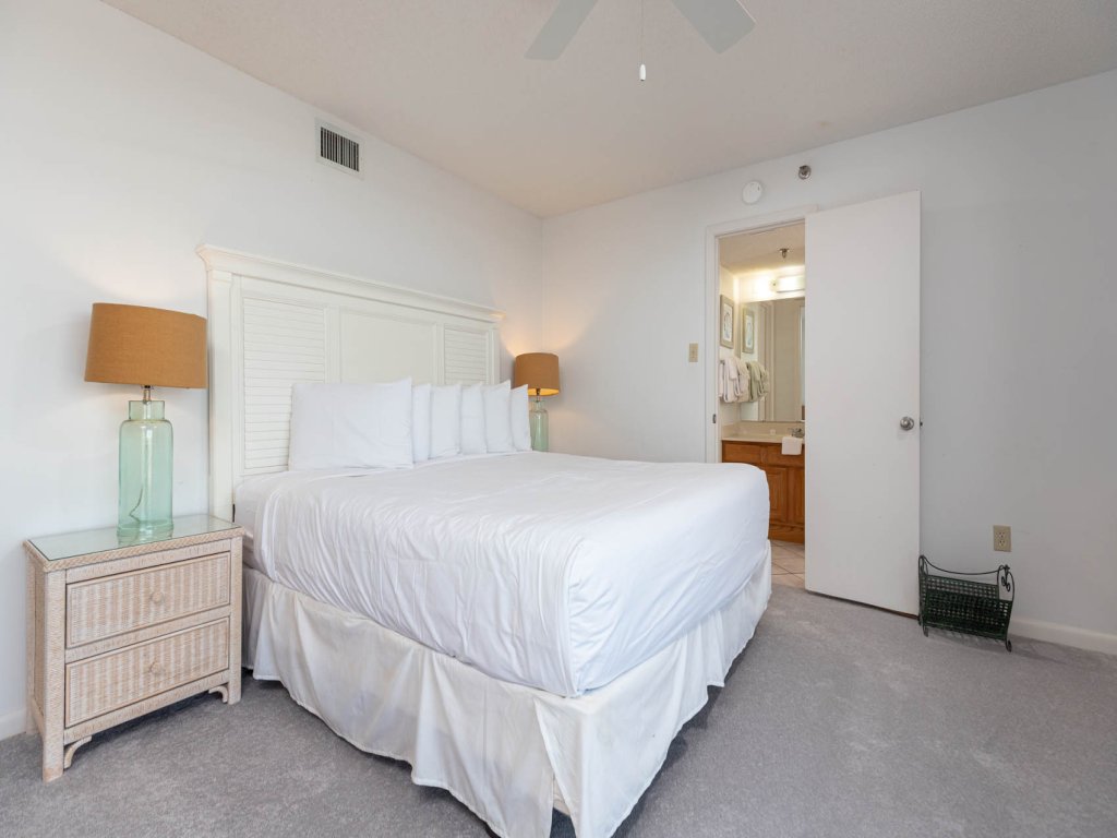 Phoenix III 3051 Vacation Rental in Orange Beach - RedAwning
