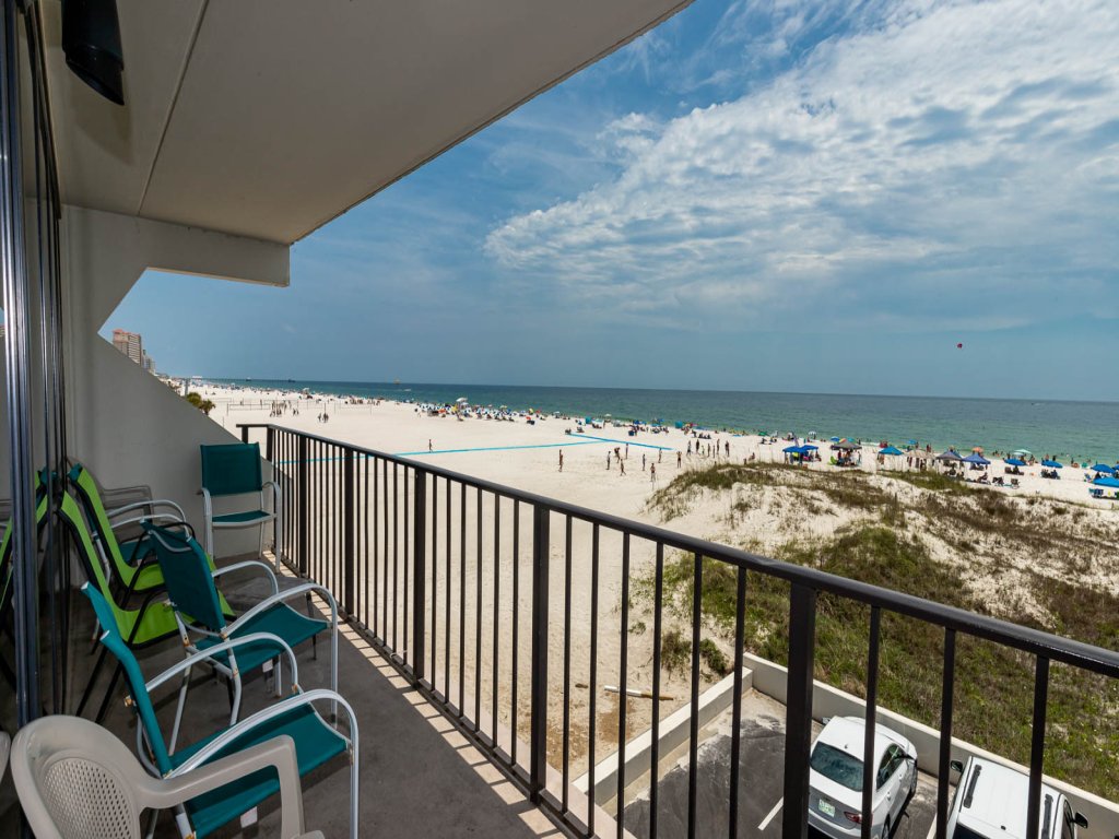 Island Winds East 201 Vacation Rental in Gulf Shores - RedAwning