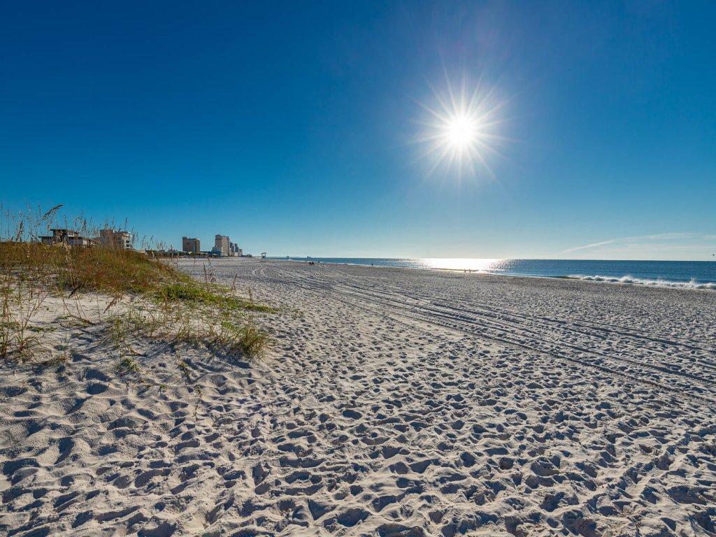 Island Winds East 203 Vacation Rental in Gulf Shores - RedAwning