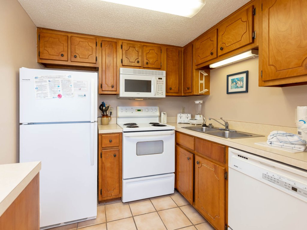 Island Winds East 203 Vacation Rental in Gulf Shores - RedAwning