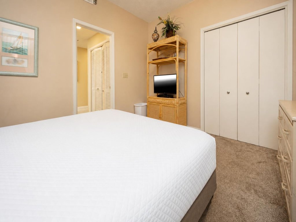 Phoenix East 1211 Vacation Rental in Orange Beach - RedAwning